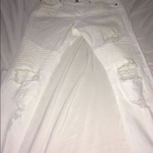 White denim jeans